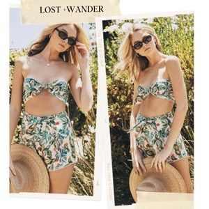 Lost + Wander Luau on the Beach Bandeau